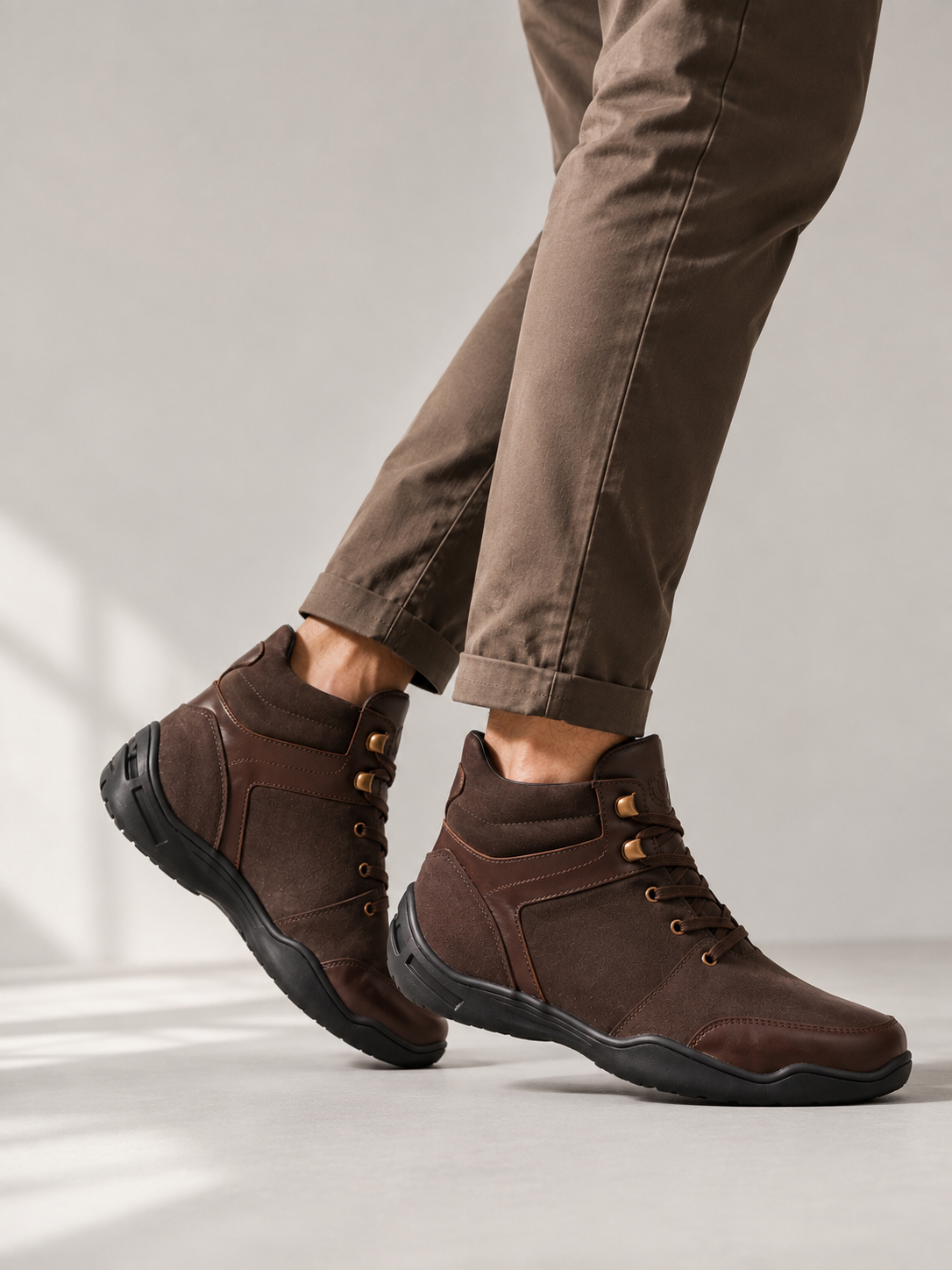 Men's Brown Brague Lace-Up Boots